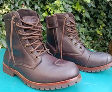 motorcycle boots for sale