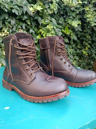motorcycle boots for sale
