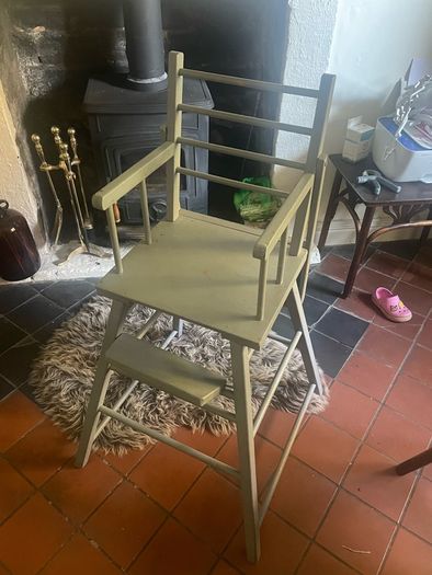 Vintage high chair