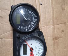gsxr 750 clocks