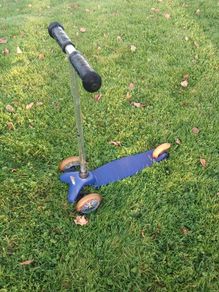 Blue micro scooter