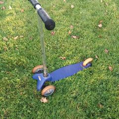Blue micro scooter