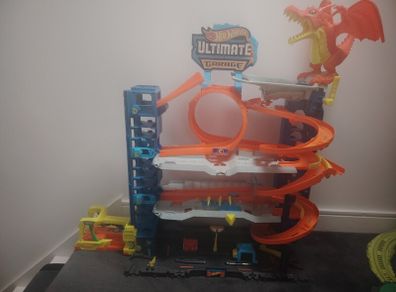Hot Wheel Ultimate Garage