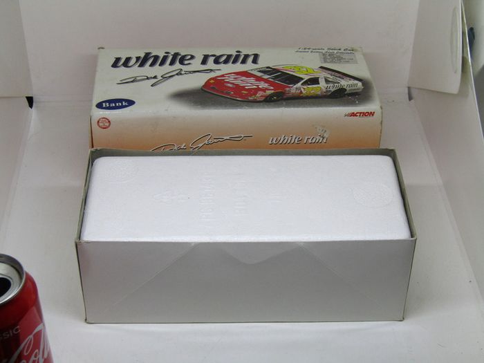 Dale Jarrett #32 1997 Ford Thunderbird White Rain Busch Series Car Limited Numbered Edition 1 of 7,956 Novelty Coin Bank Money Box Savings Bank 1/24 Scale Large Diecast Car