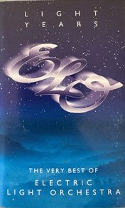 Mega rare double cassette. The Very Best of ELO - Light Years. Thirty eight tracks in all. Excellent condition.
