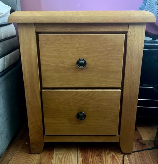 Bedside lockers