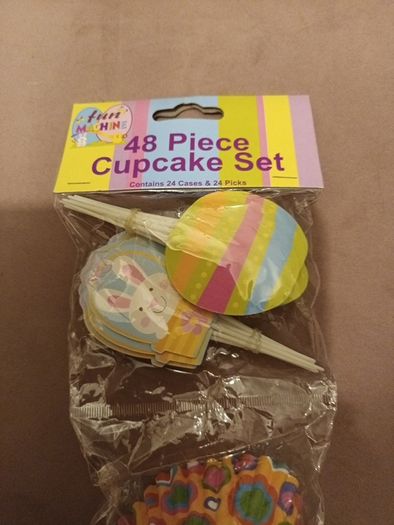 48 piece cupcake set