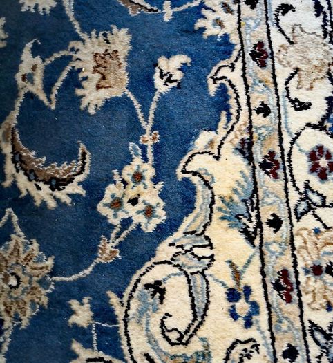 Hand knotted Persian wool rug