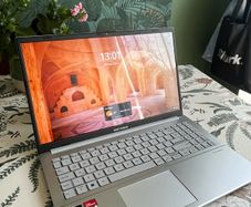 ASUS Vivobook Go 15