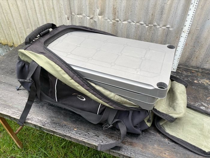 Market Traders carboot bag able shelves sold as one lot.