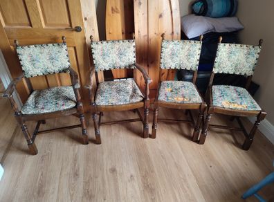 Set of 4 Traditional Wooden Dining Chairs, Vintage Style