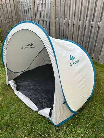Quechua pop up beach tent