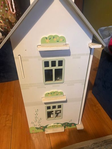 Doll house