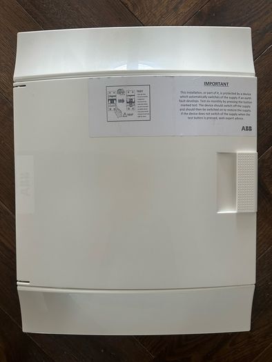 Fuse Box / Distribution Box / Consumer unit