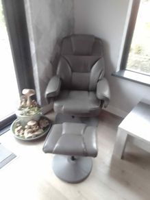 foot stool leather BNW  Beutiful