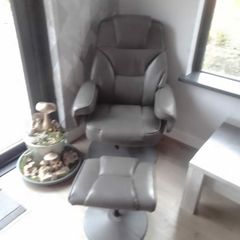 foot stool leather BNW  Beutiful