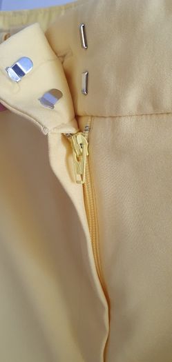 F&F sunny yellow capri style pants with ankle zips Sz 12UK(Fit 12-14UK) - Bnwot