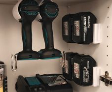 Makita 18V LXT battery mounts