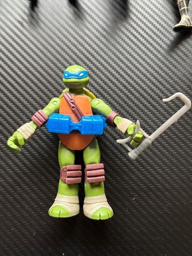 Large Action Figure Collection - TMNT, Naruto, Marvel & DC