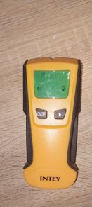 Stud finder for walls