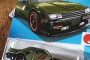 Hot Wheels SKYLINE New On Card