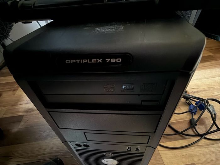 Lenovo ThinkVision Monitor 2 Dell Monitors Dell OptiPlex 760 PC Bundle No Operating System Installed