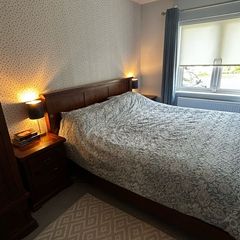 Super-King 6ft Dark Gloss Wood Bed Frame