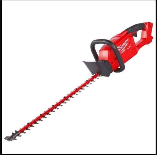 Milwaukee M18 FUEL hedge trimmer 60cm