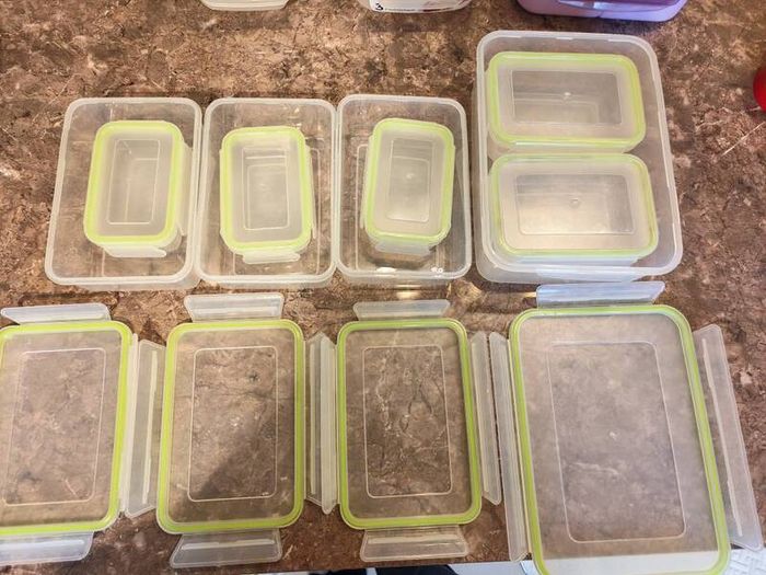 Lock & Lock Style Airtight Food Storage Containers Bundle
