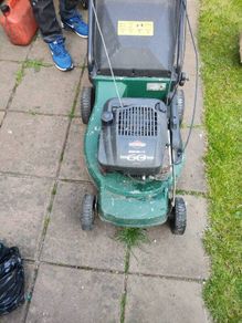 lawnmower self-propelled