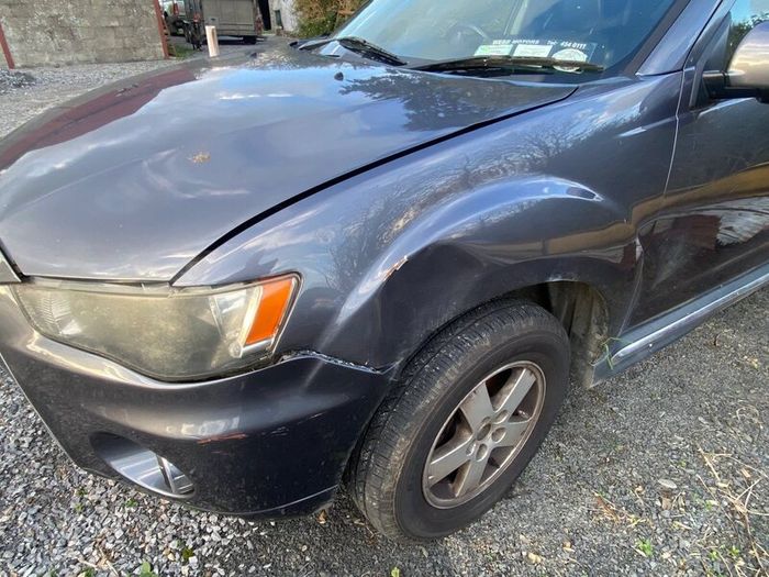 Mitsubishi Outlander 2011