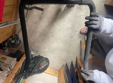bicyle carrier very sturdy.  Needs towbar