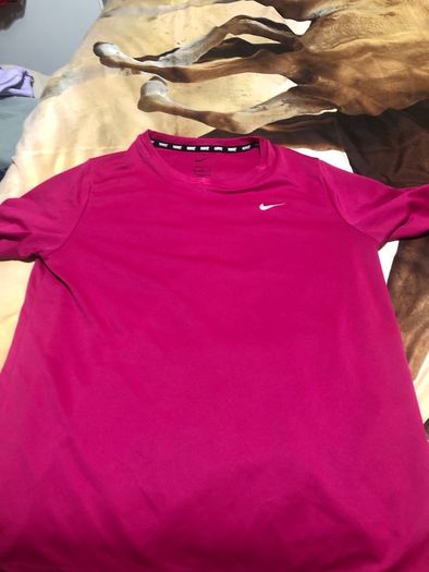 Boys nike top size Xl