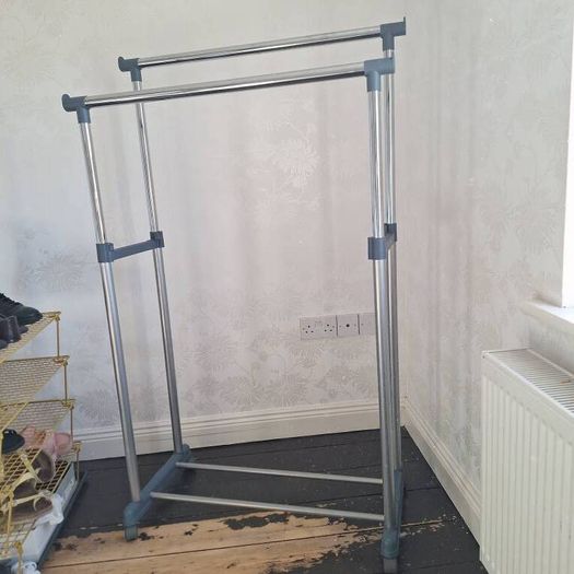 Adjustable Height Clothes Rail