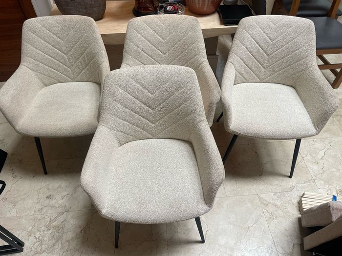 4 x Gorgeous High Quality Well Padded Kitchen Dining Chairs - Can Deliver