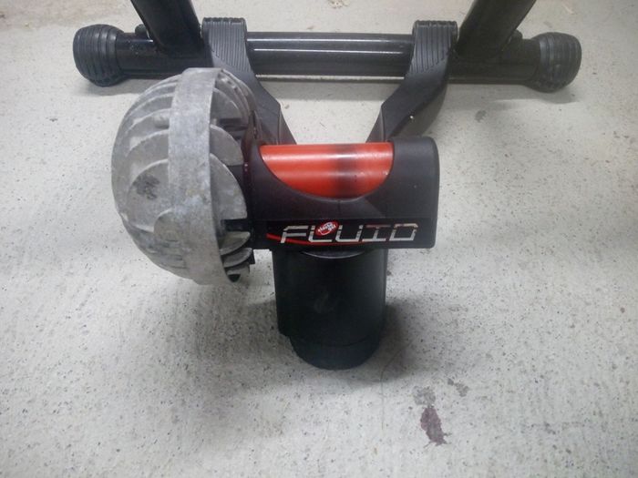 Gravel Wheelset & Elite Fluid Turbo Trainer