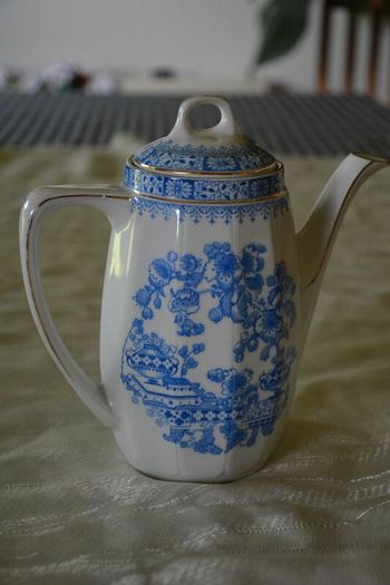 KPM Germany - Royal Porcelain Factory, tea pot