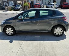 2014 Peugeot 208
