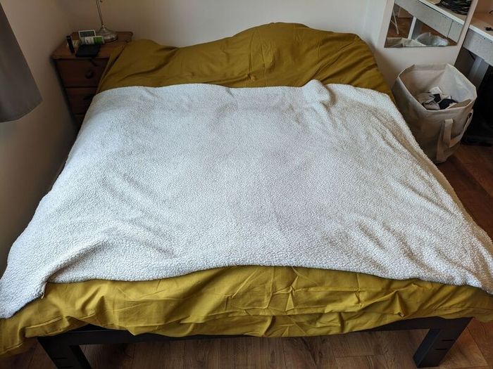 Cozy Warm Soft Throw Blanket for Sofa / Bed