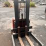 Rechargeable pallet stacker Image 4