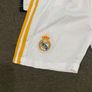Real Madrid Vini Jr. Home Football Kit Image 2