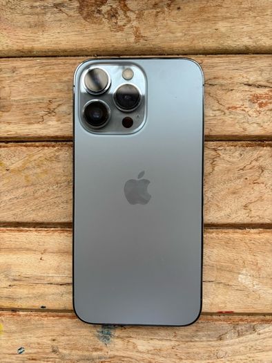 iPhone 13 Pro 100% Battery