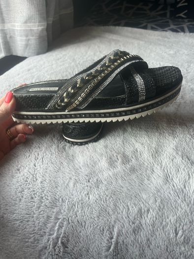 River island sandals