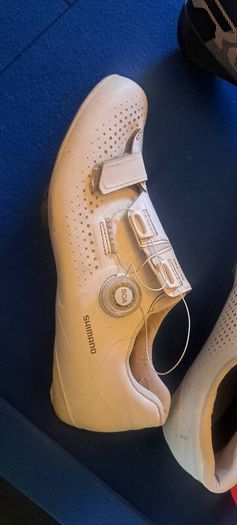 Shimano RC3 Road Shoes  Shimano RC5 cycling shoes  Shimano RC7  Road