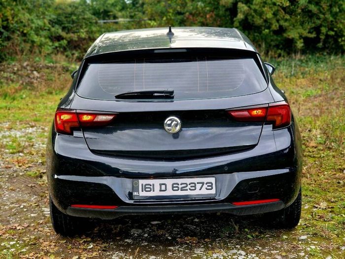 2016 Vauxhall Astra Blacked-out D-badge