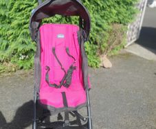 Chicco Lightweight Stroller / Buggy