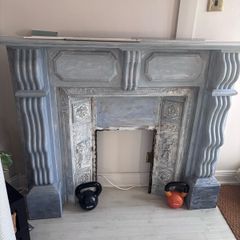 Gas fire & fireplace surround