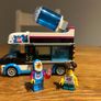 Lego City - 60384 - Penguin Slushy Van Image 2