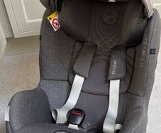 Cybex Sirona T I-Size car seat & isofix base