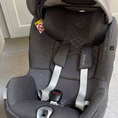 Cybex Sirona T I-Size car seat & isofix base
